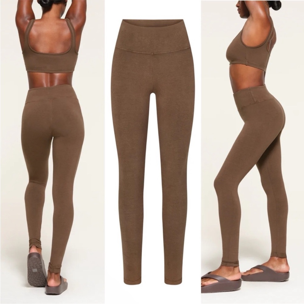 NWT Skims OUTDOOR HIGH-WAISTED BANDED LEGGING in Army green  size XS